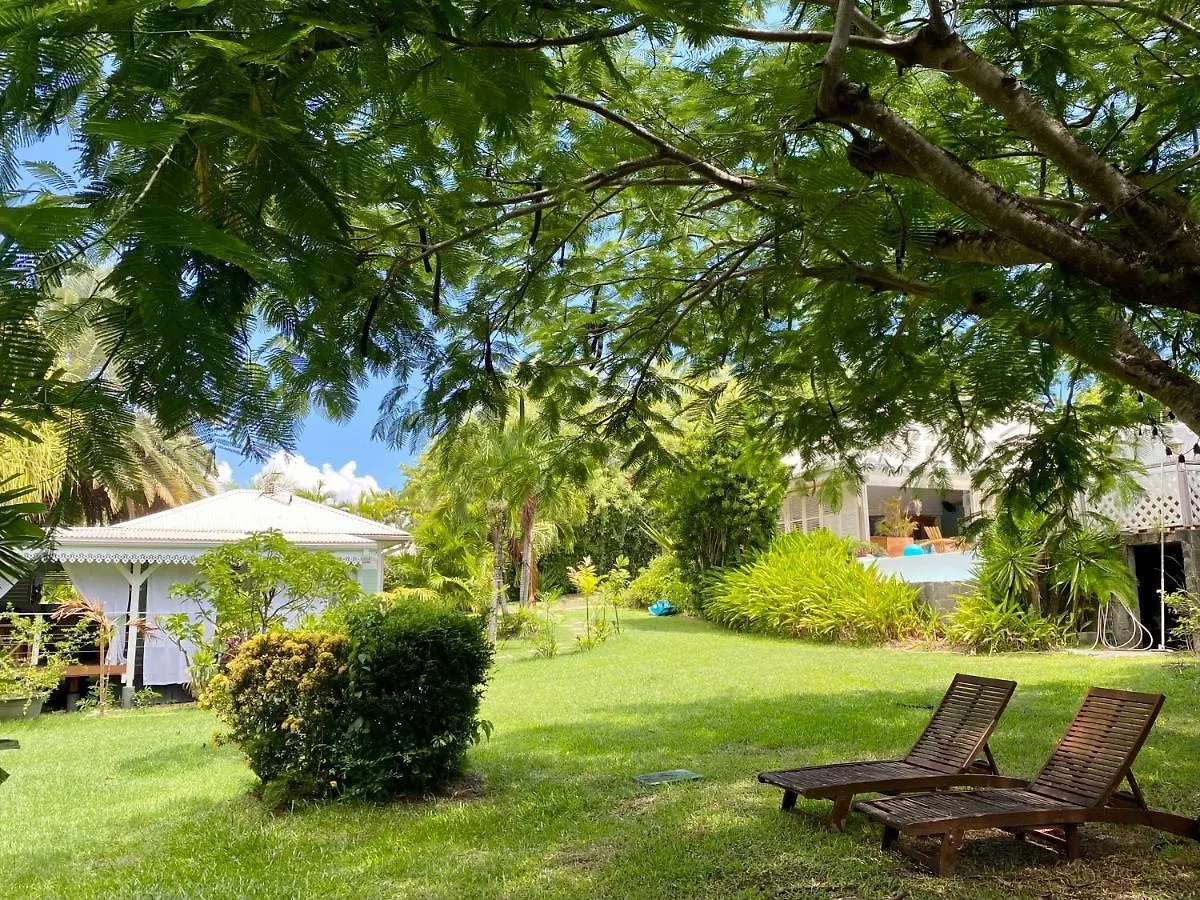 Villa Gaia - Bungalow Ti-Zen Et Son Jacuzzi Niche Dans Un Jardin Tropical, Sejour En Amoureux Le Diamant Chalet