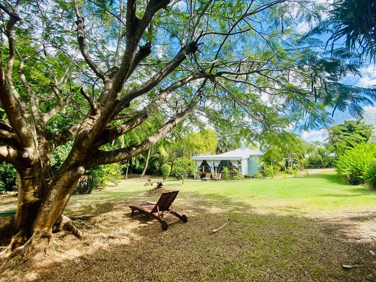 Villa Gaia - Bungalow Ti-Zen Et Son Jacuzzi Niche Dans Un Jardin Tropical, Sejour En Amoureux Le Diamant