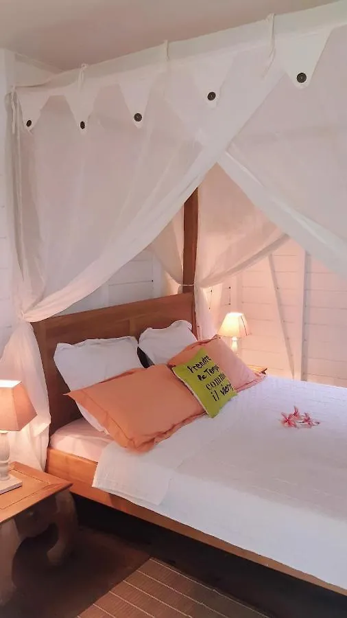 Chalet Villa Gaia - Bungalow Ti-Zen Et Son Jacuzzi Niche Dans Un Jardin Tropical, Sejour En Amoureux Le Diamant